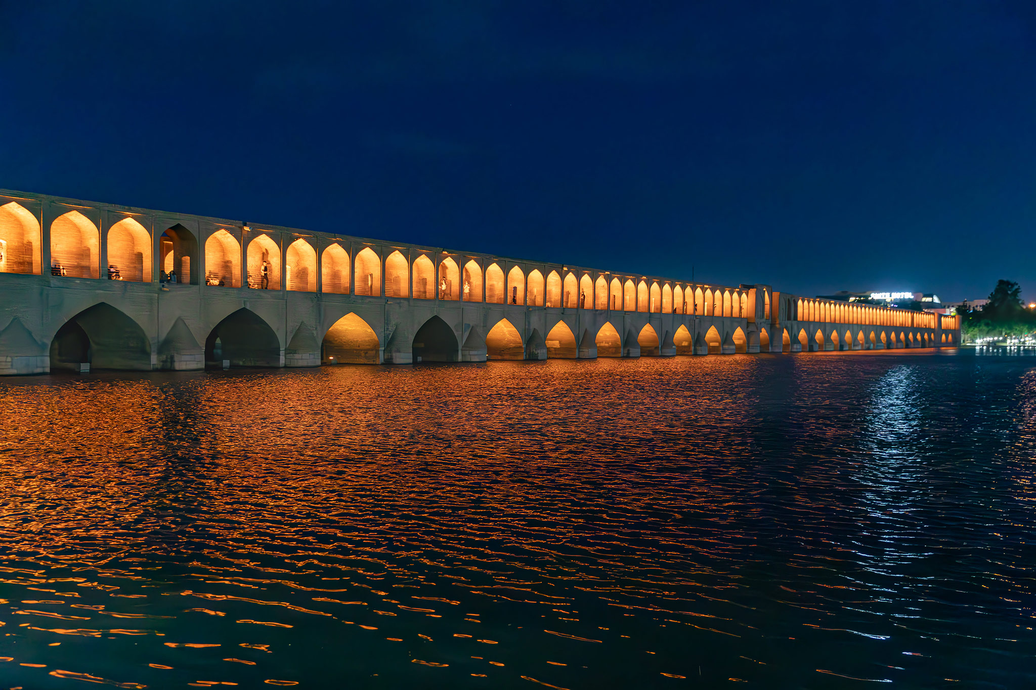Si-o-se-pol Bridge, Isfahan